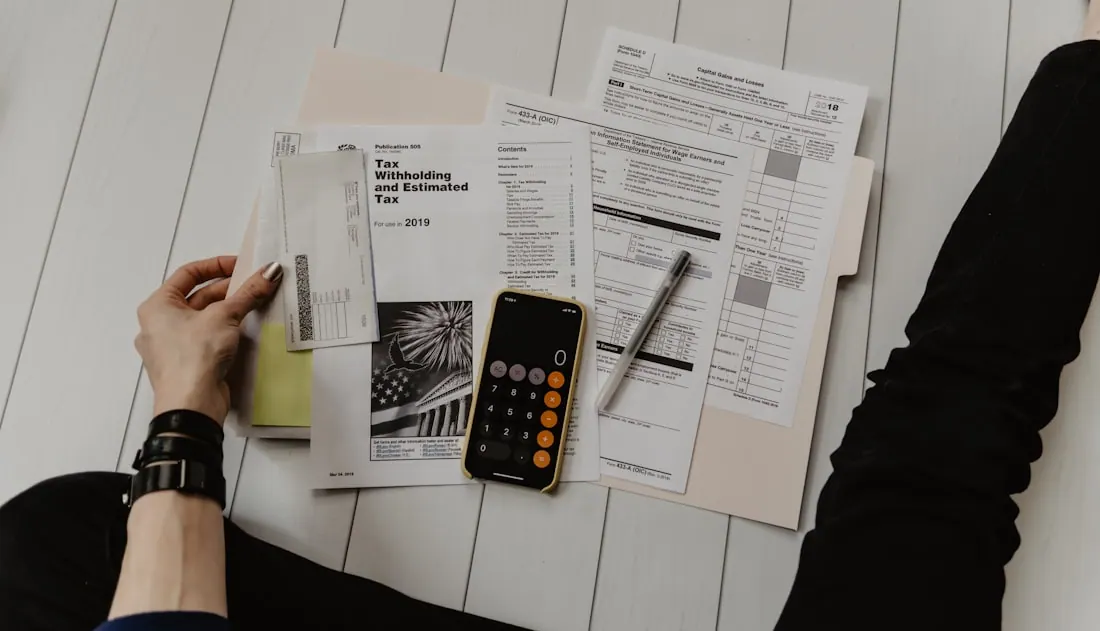 Invoicing & tax — Zoho Books