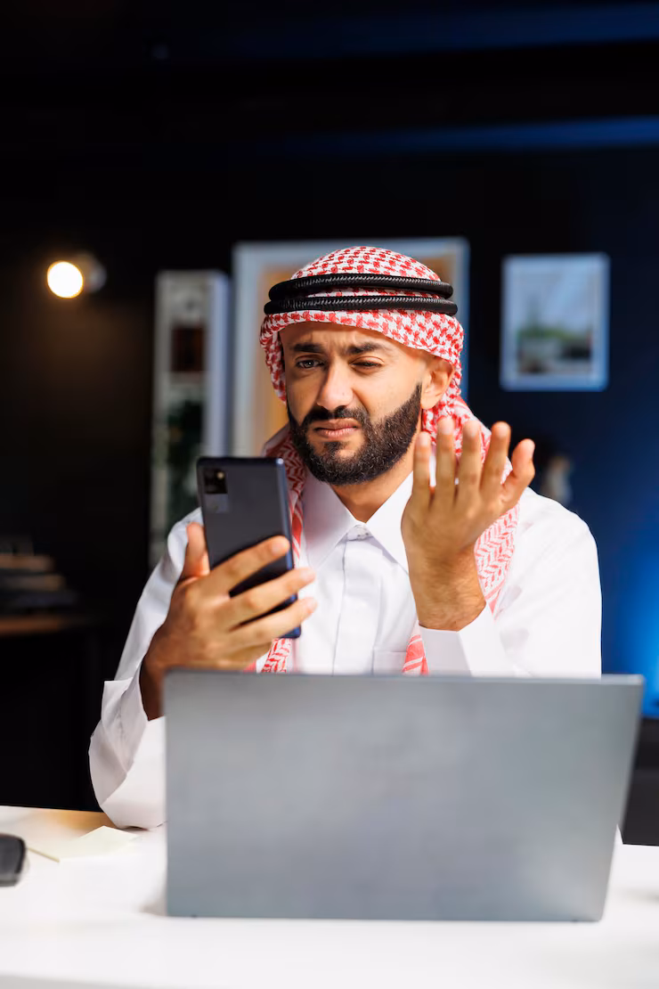 Zoho developer building business apps for a Saudi company